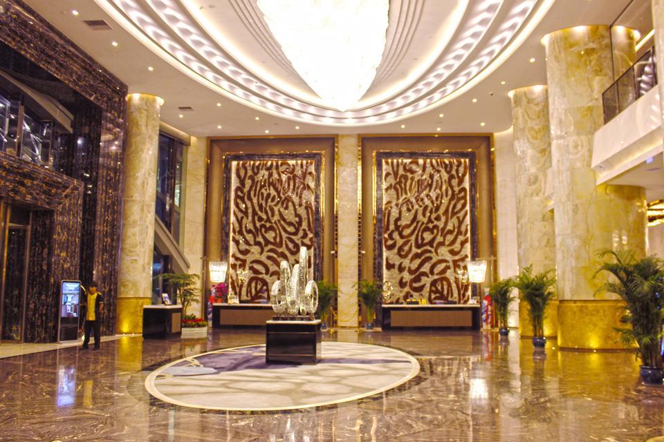 Wuhan Youyi International Hotel Buitenkant foto